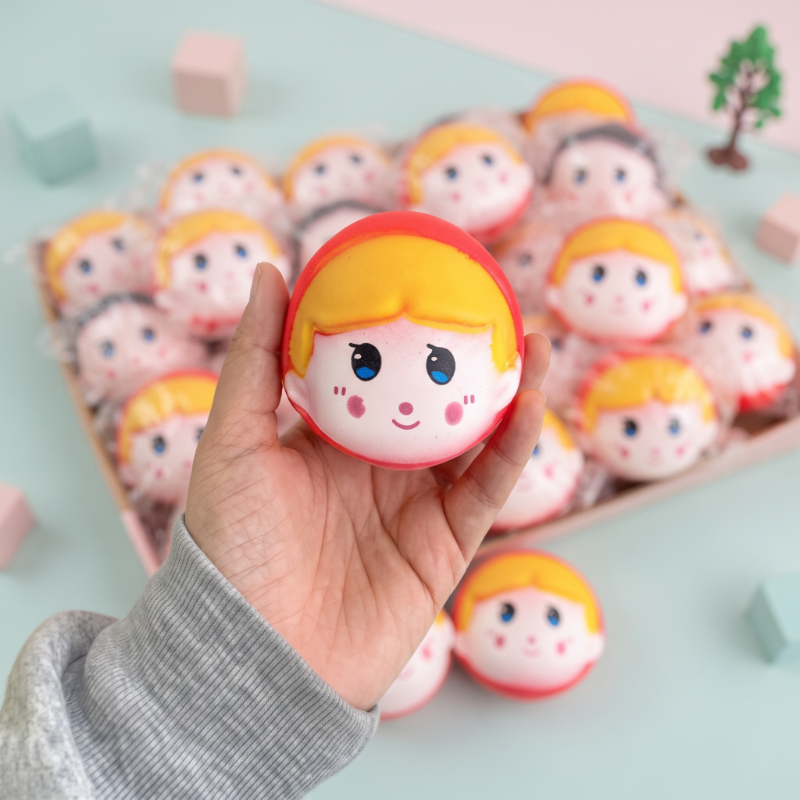 Kırmızı Başlıklı Kız Tasarımlı Squishy - 12'li Paket - Karışık Model - Yumuşak Oyuncak - görsel 2